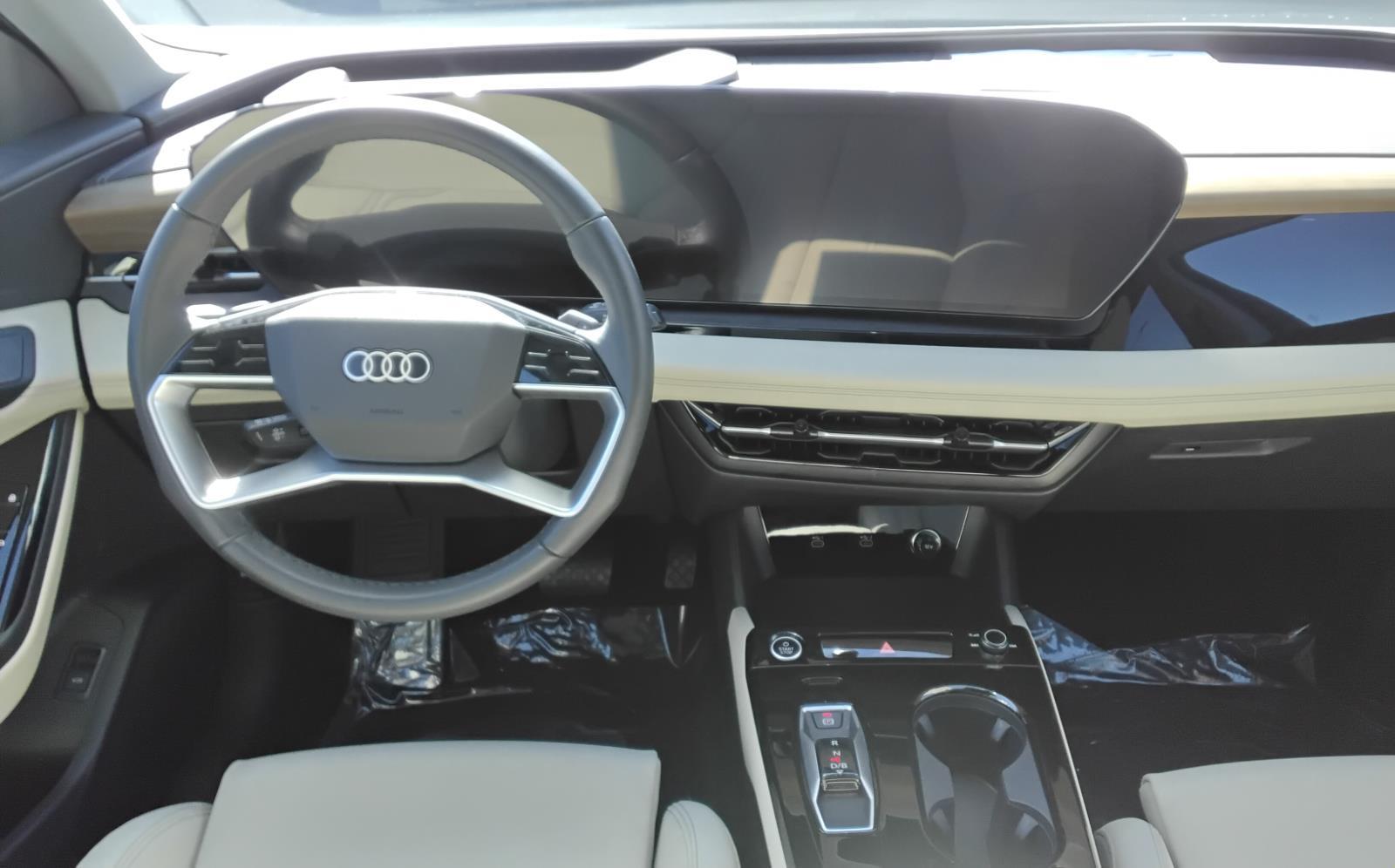 2025 Audi Q6 e-tron Premium Plus