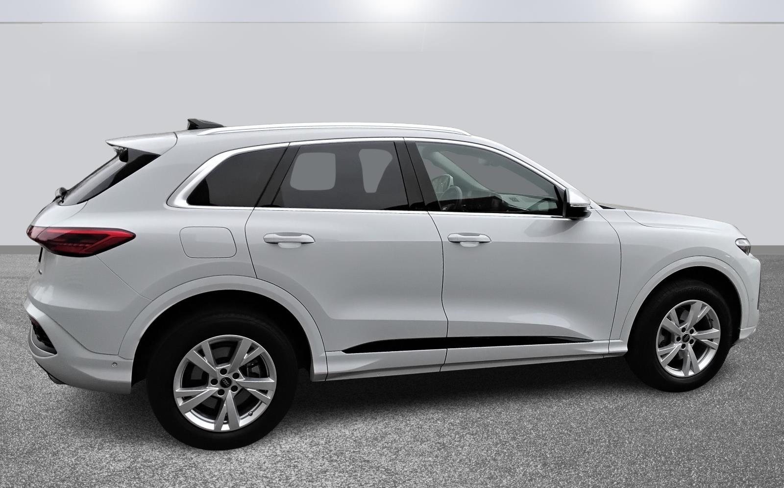 2025 Audi Q5 Premium