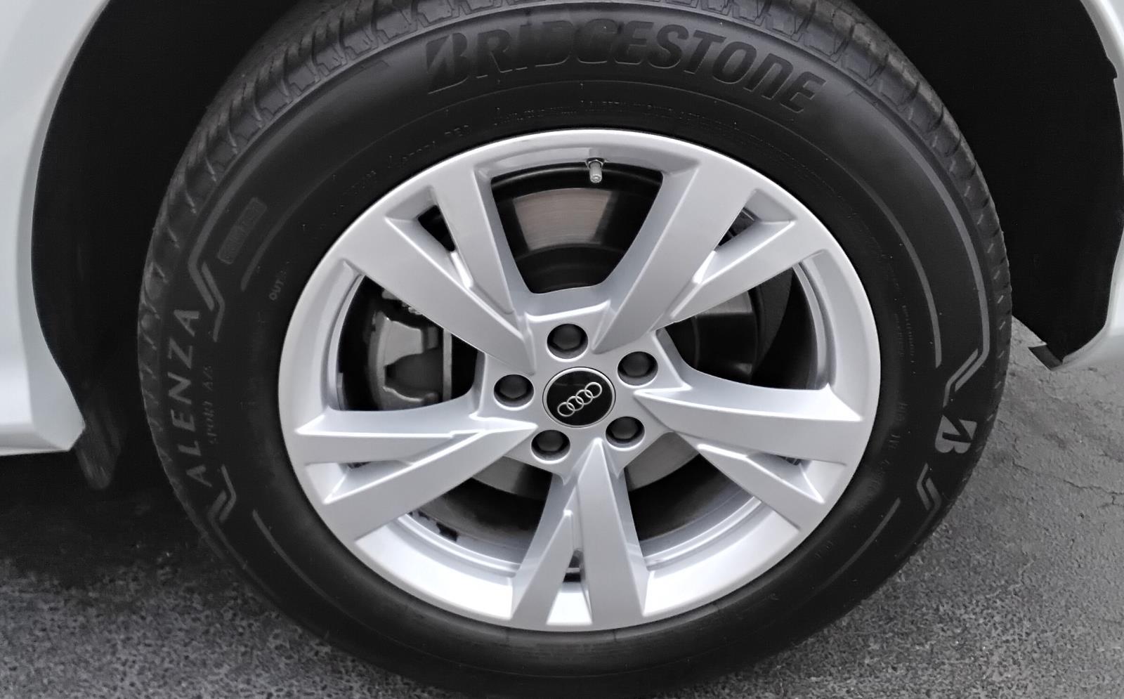 2025 Audi Q5 Premium