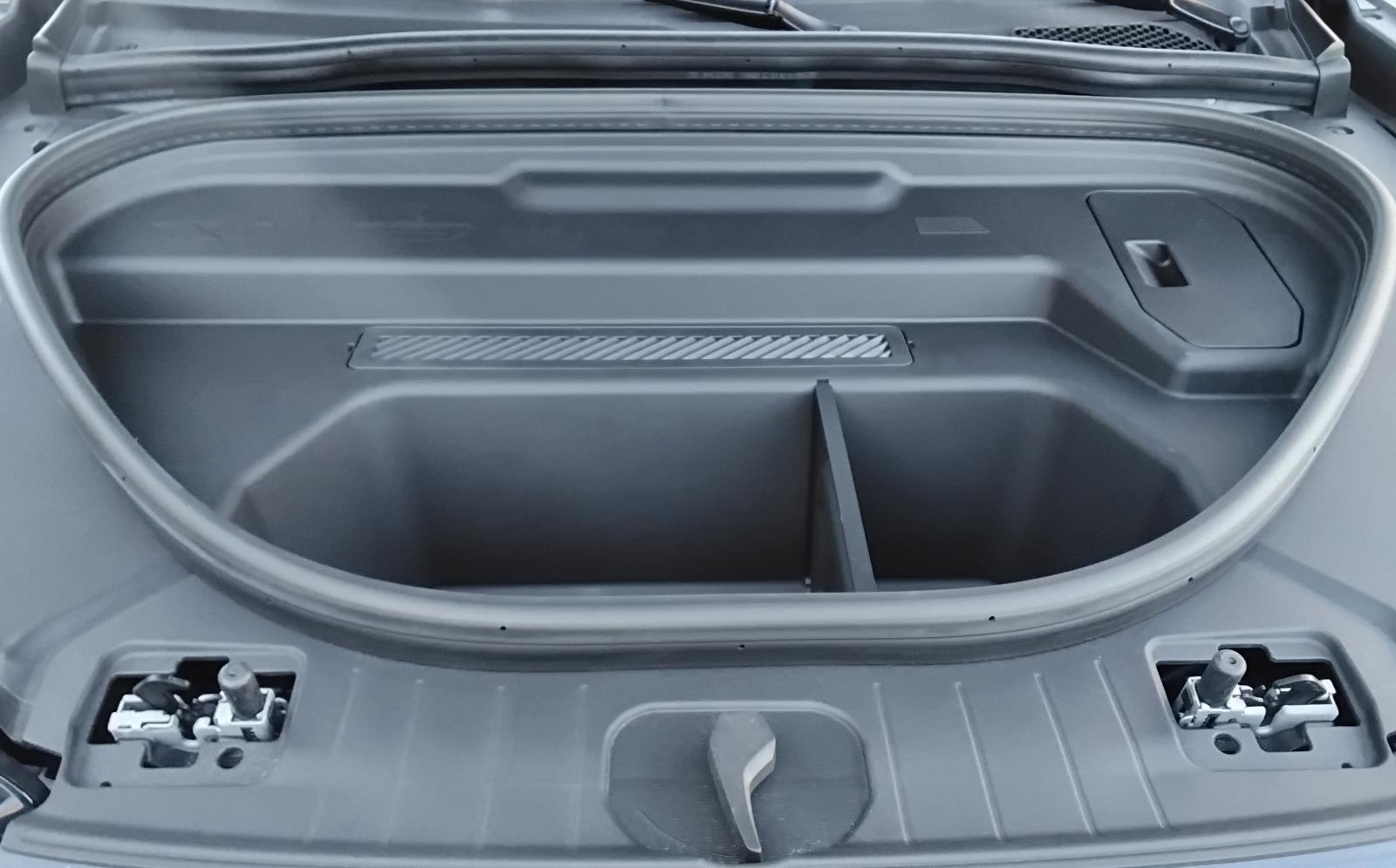 2025 Audi Q6 e-tron Premium Plus