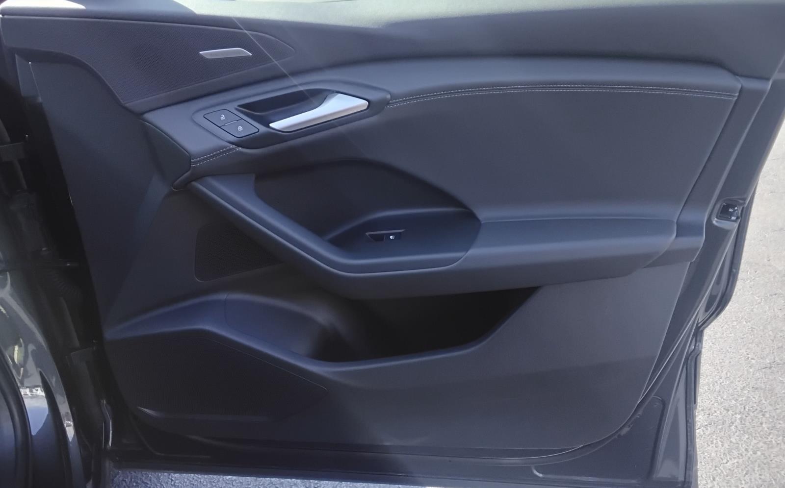 2025 Audi Q6 e-tron Premium Plus