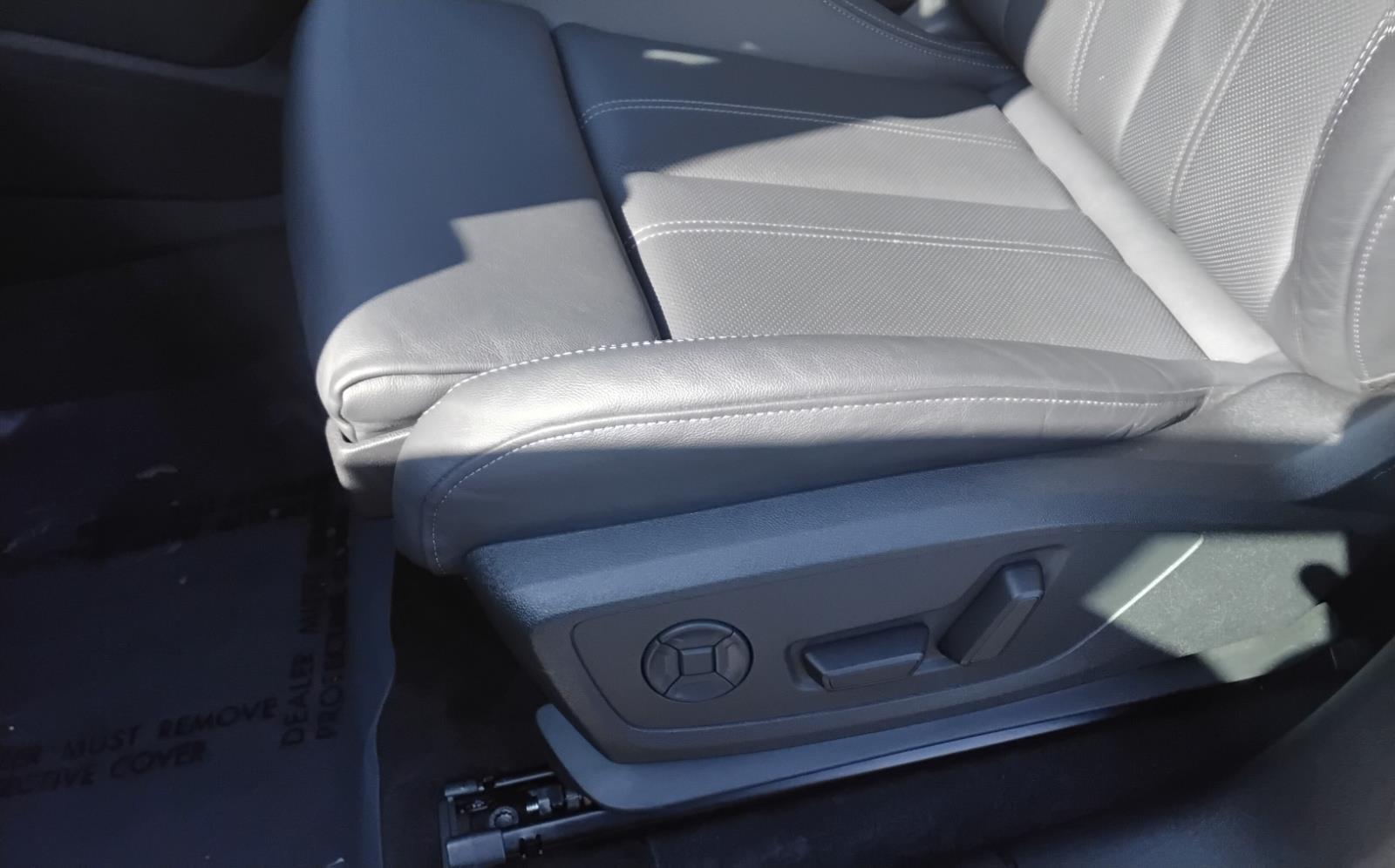 2025 Audi Q6 e-tron Premium Plus