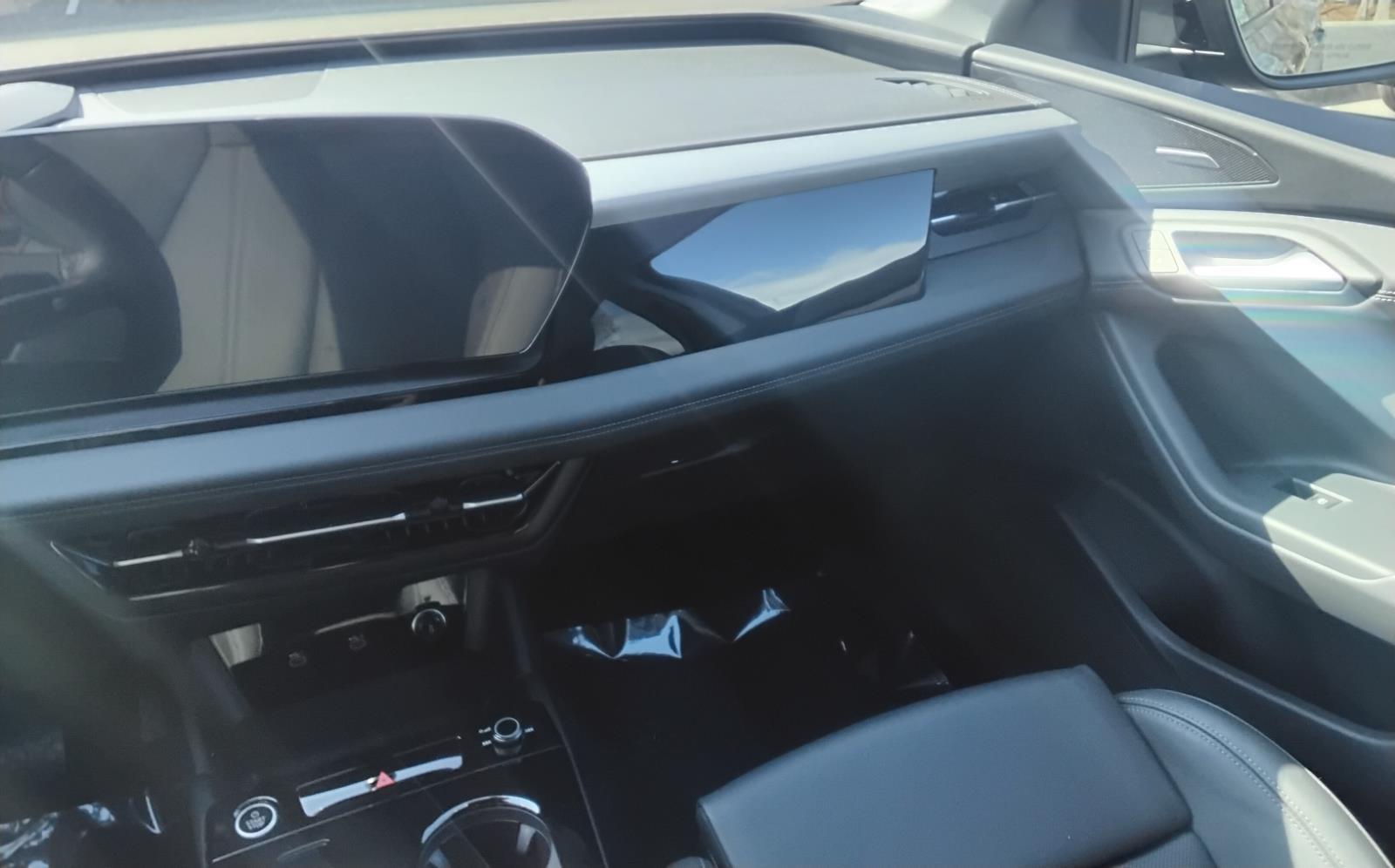 2025 Audi Q6 e-tron Premium Plus