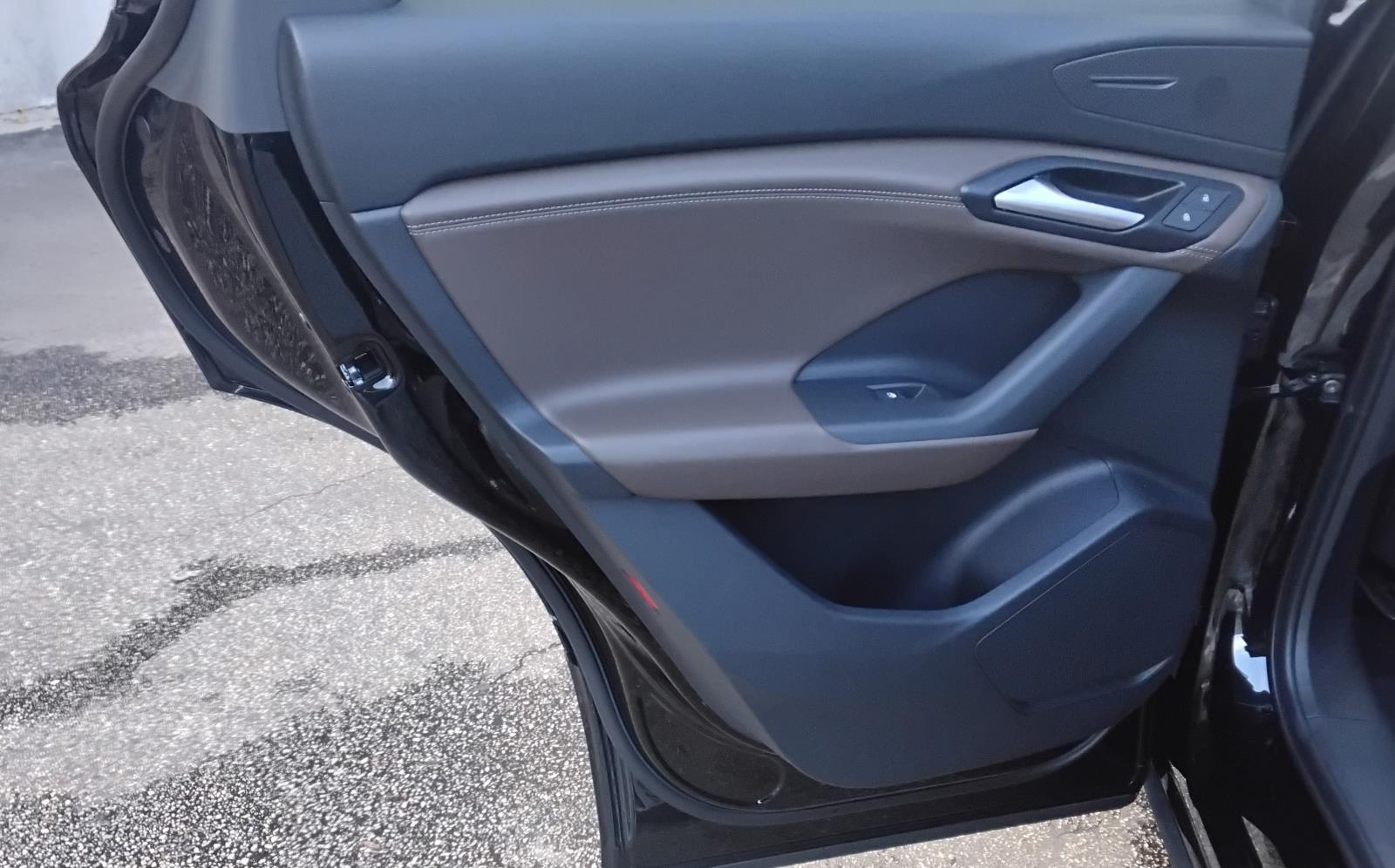 2025 Audi Q6 e-tron Premium