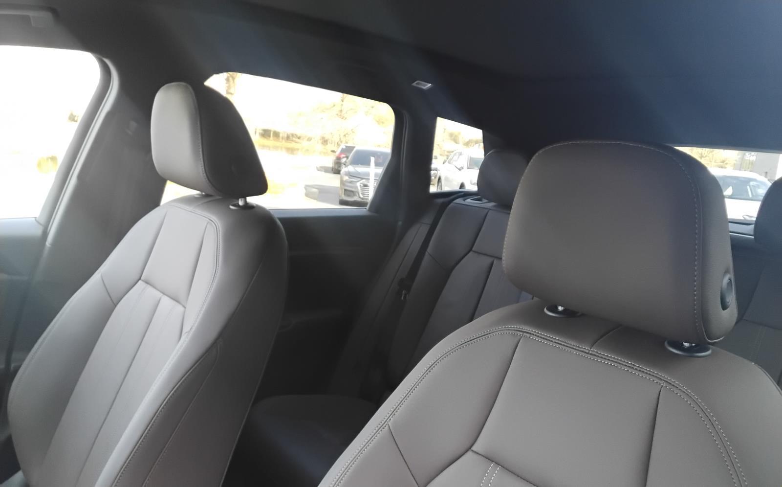 2025 Audi Q6 e-tron Premium