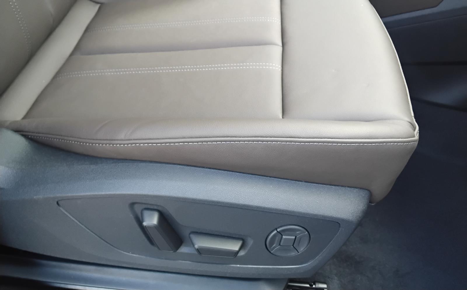 2025 Audi Q6 e-tron Premium