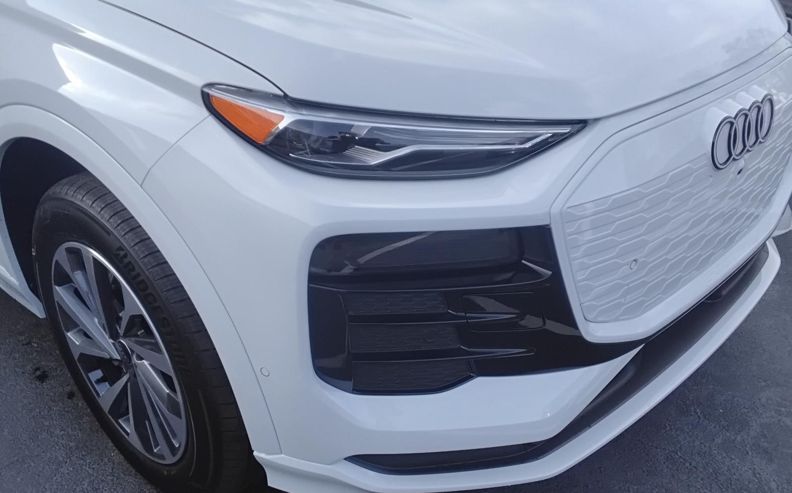 2025 Audi Q6 e-tron Premium