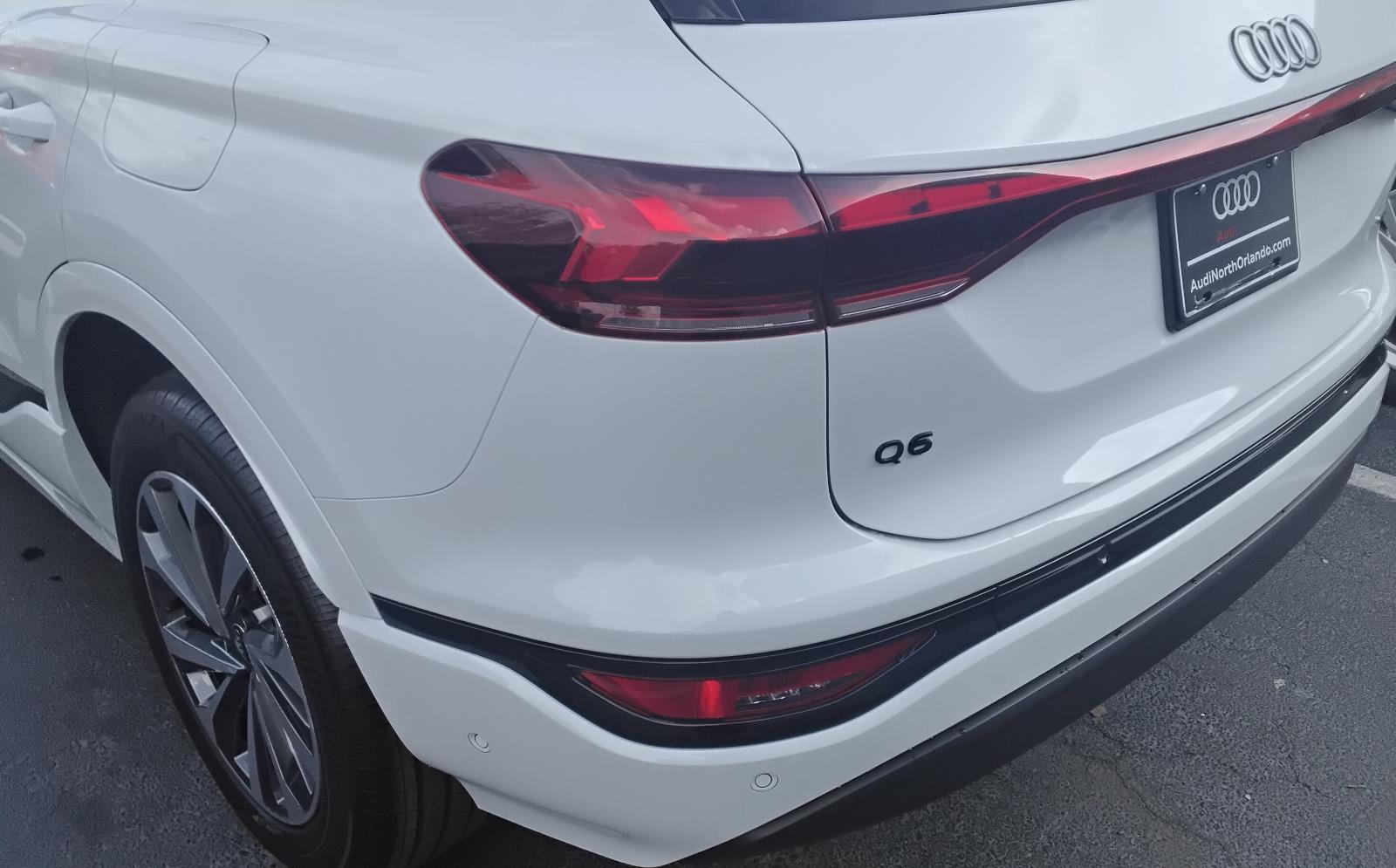 2025 Audi Q6 e-tron Premium