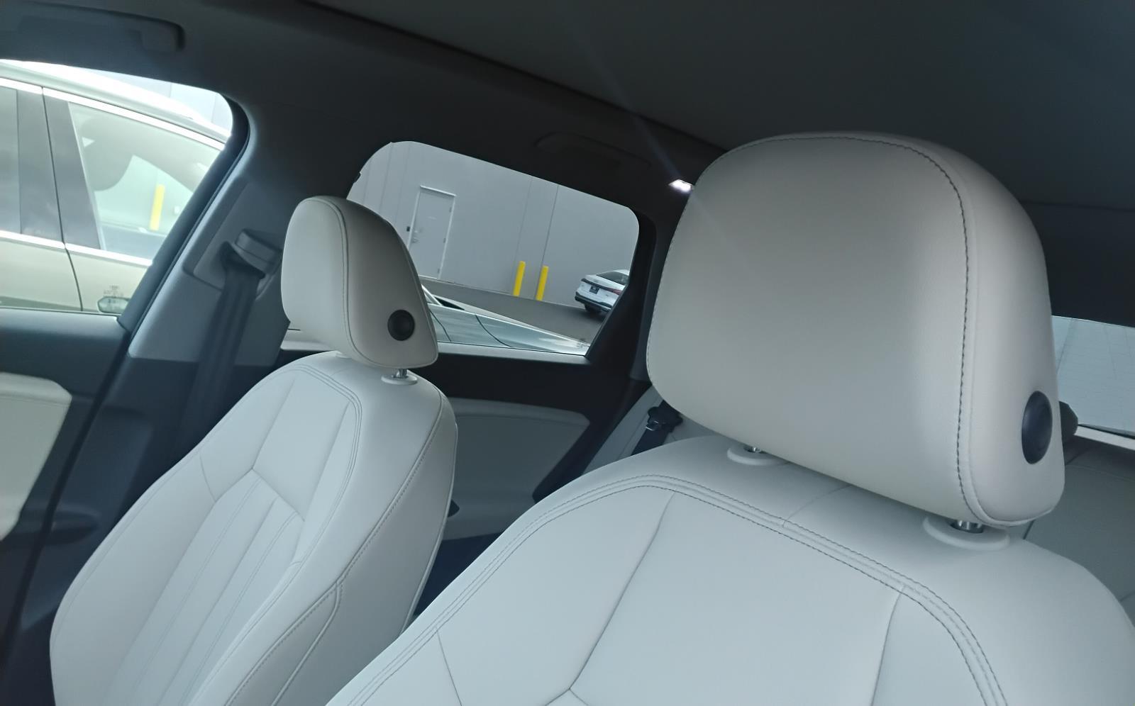 2025 Audi Q6 e-tron Premium