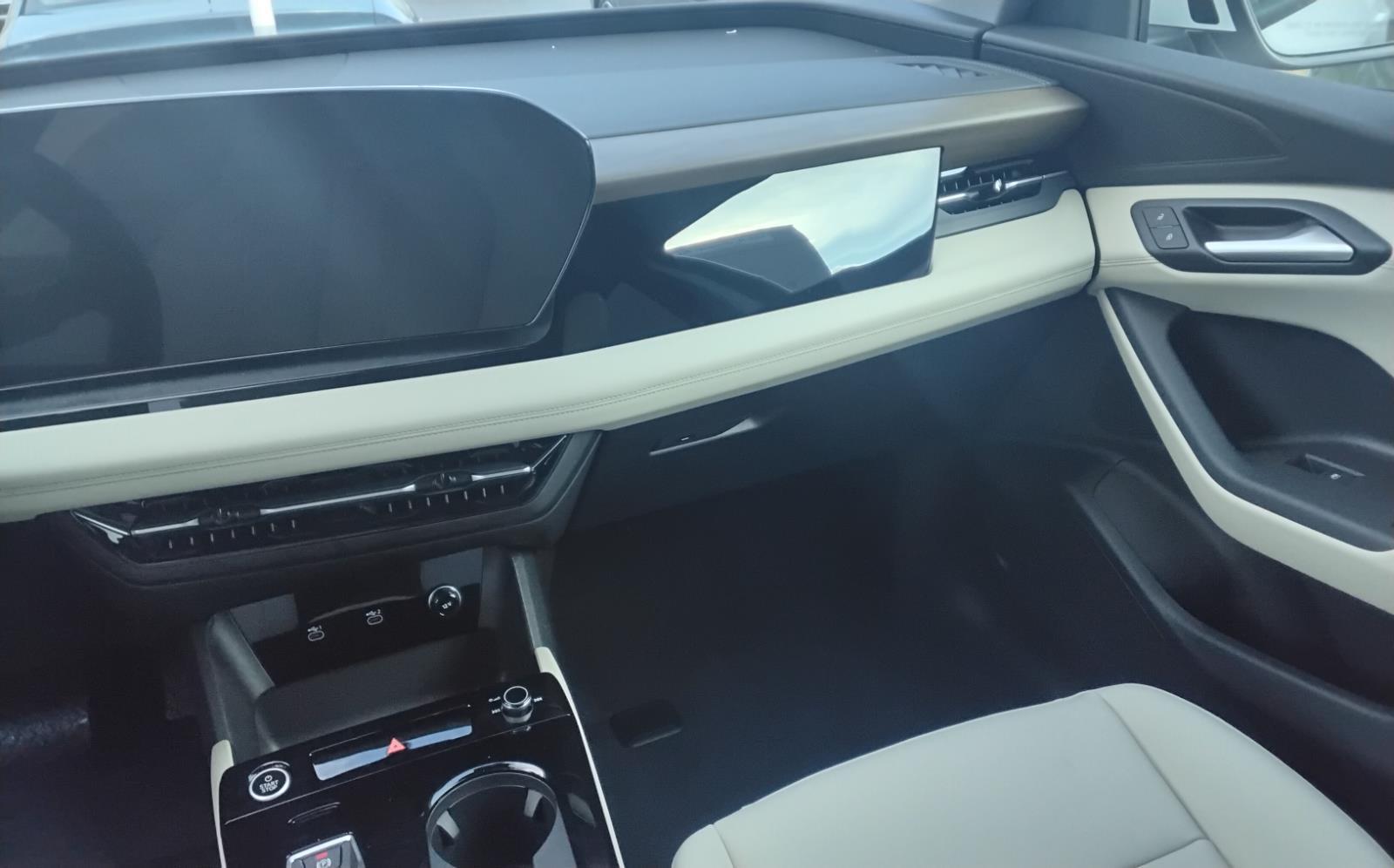 2025 Audi Q6 e-tron Premium