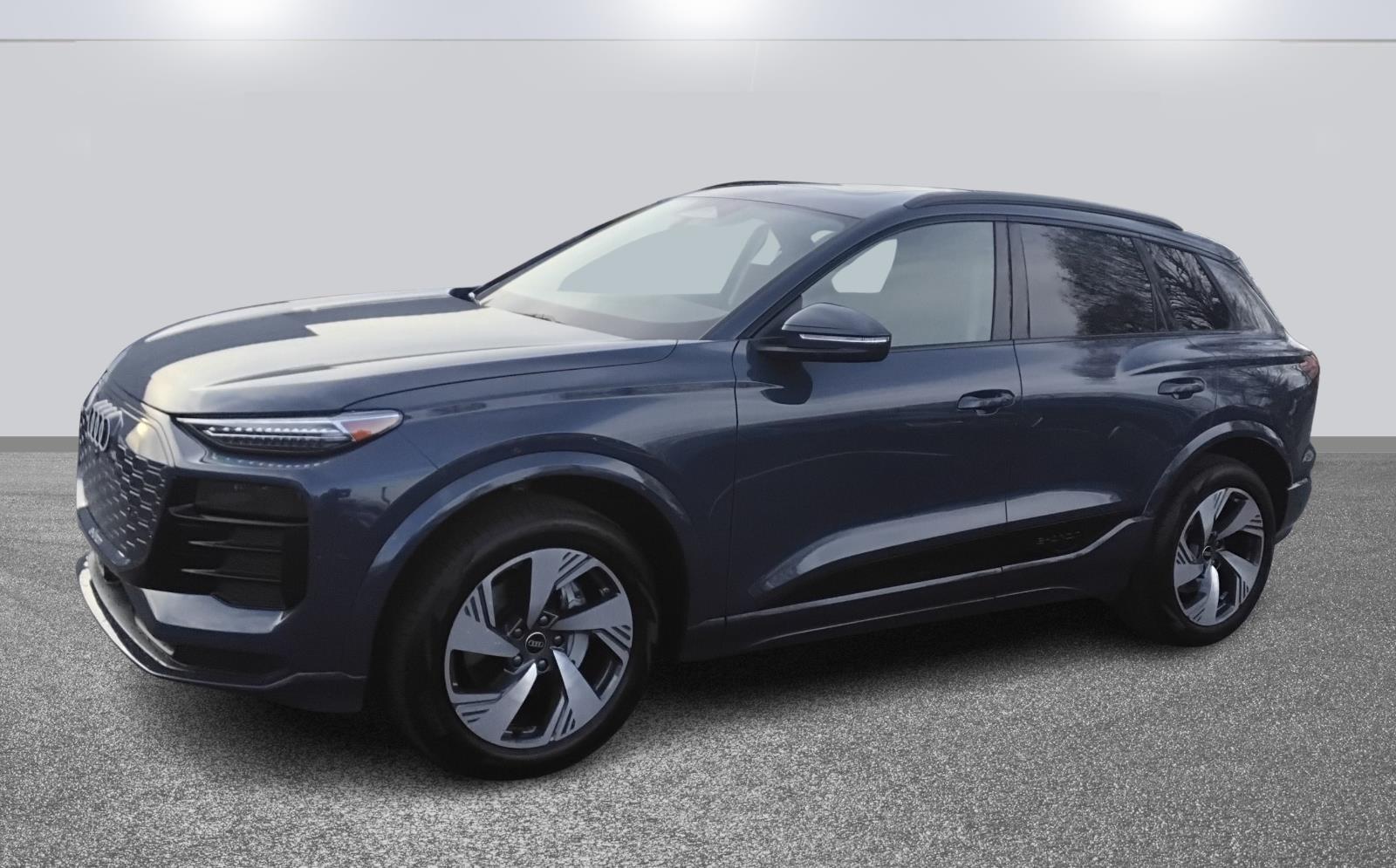 2025 Audi Q6 e-tron Premium Plus