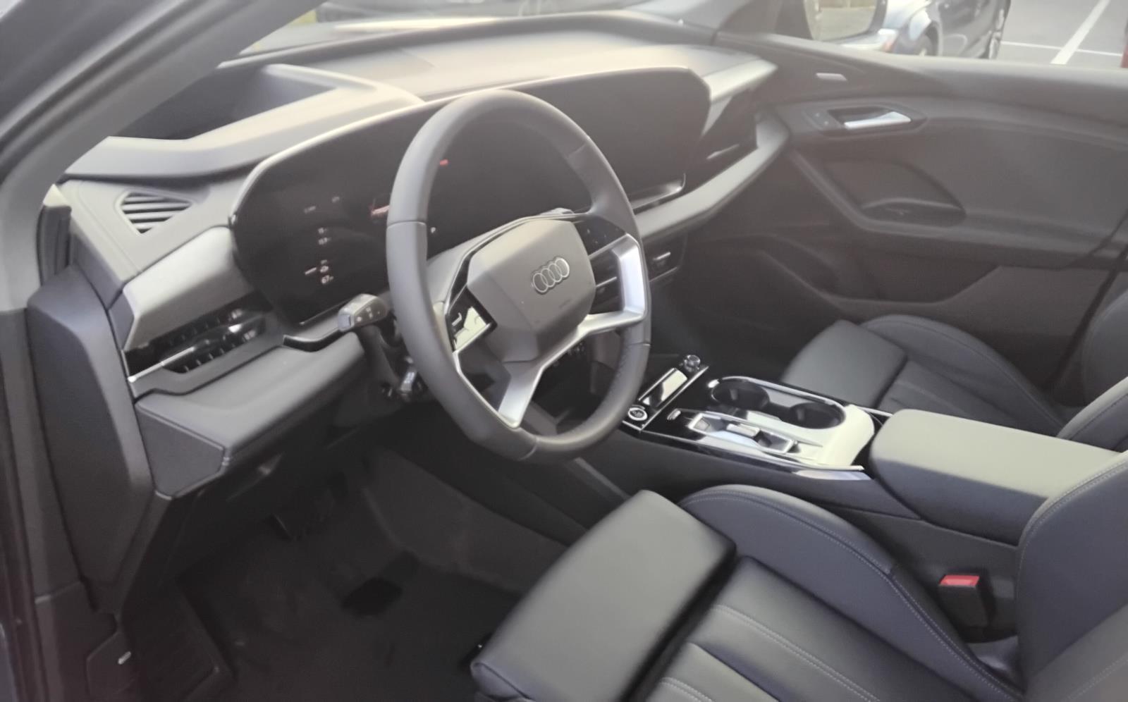 2025 Audi Q6 e-tron Premium Plus