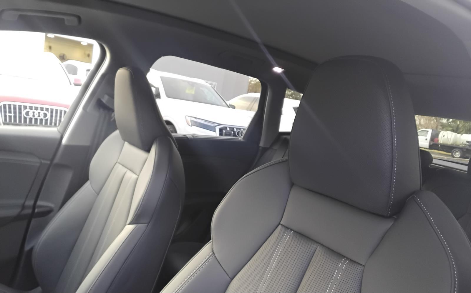 2025 Audi Q6 e-tron Premium Plus