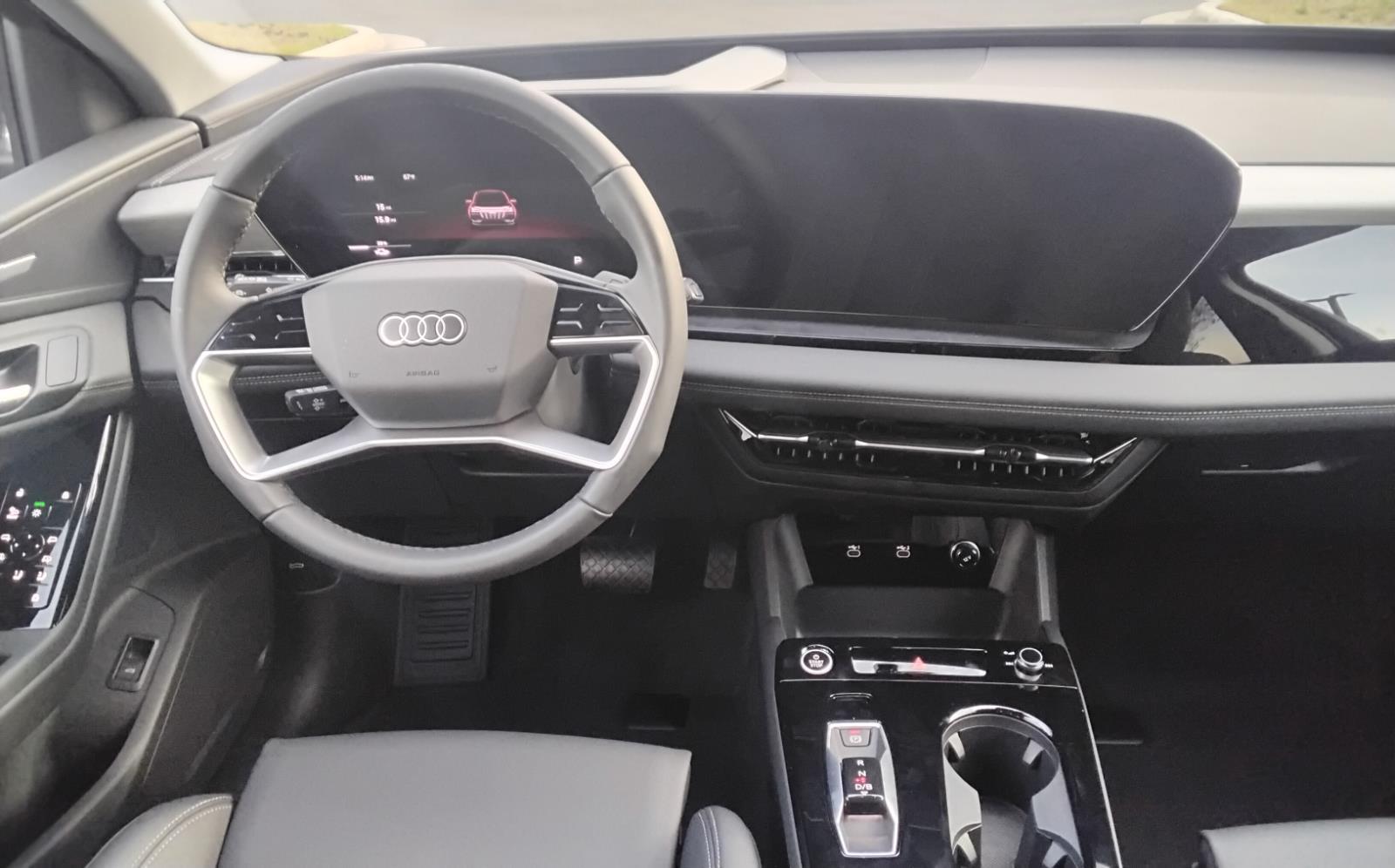 2025 Audi Q6 e-tron Premium Plus