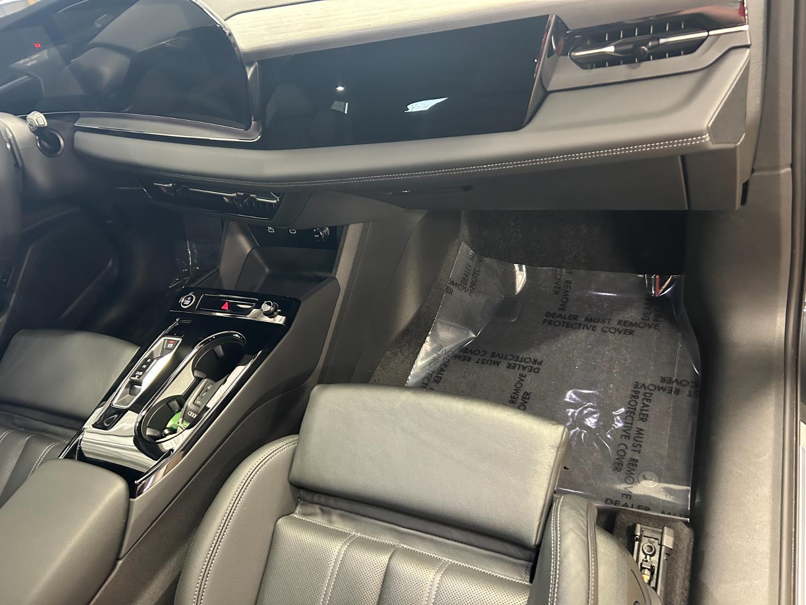 2025 Audi Q6 e-tron Premium Plus