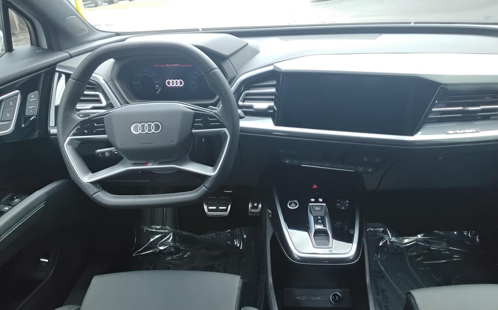 2025 Audi Q4 e-tron Sportback Premium Plus