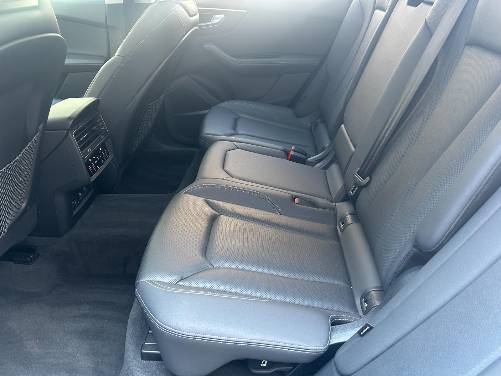 2023 Audi Q8 Premium Plus