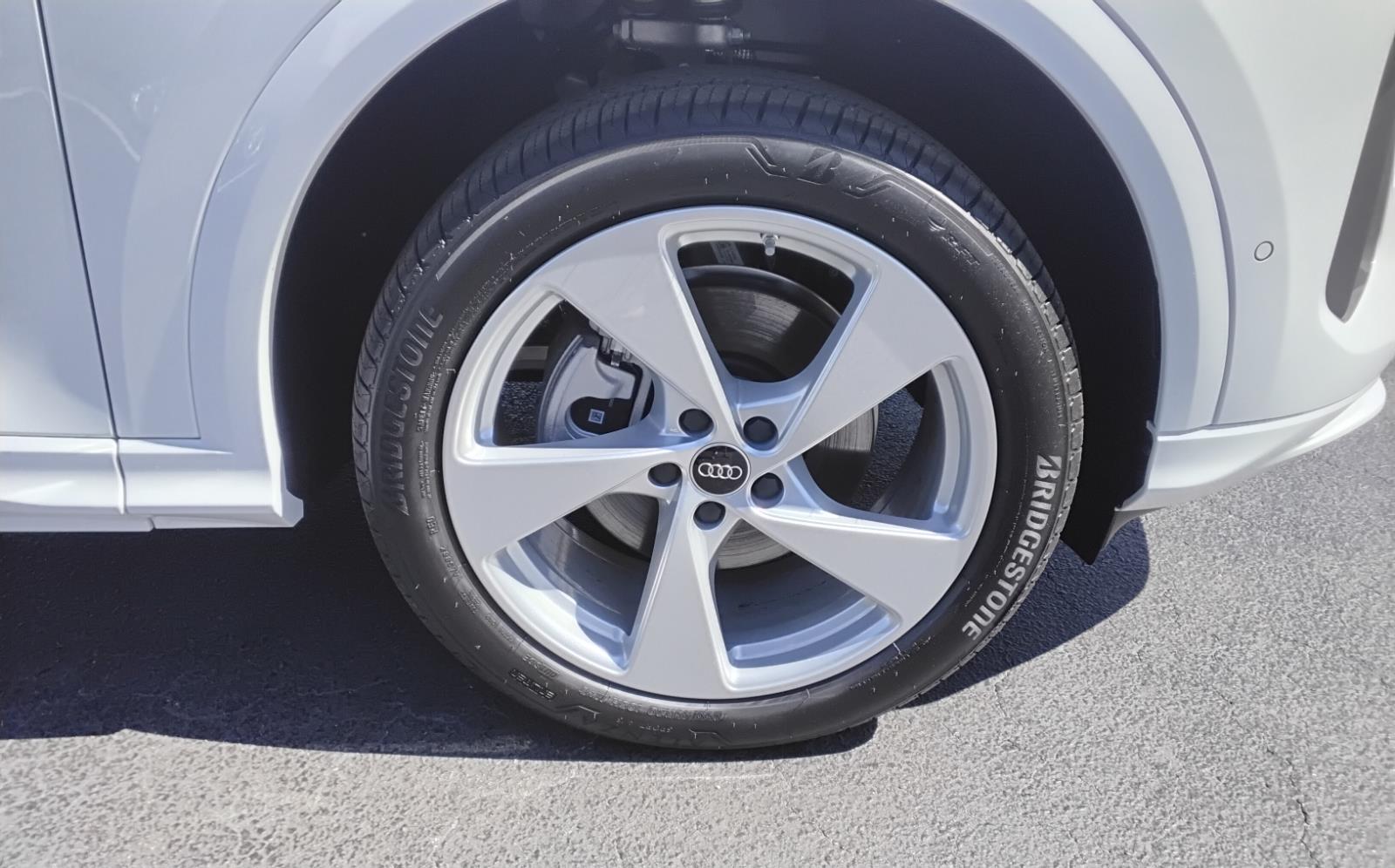 2025 Audi Q5 Premium Plus