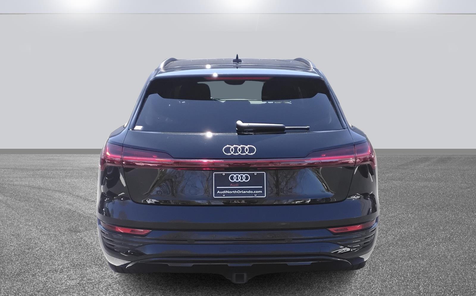 2024 AUDI Q8 E-TRON PREST