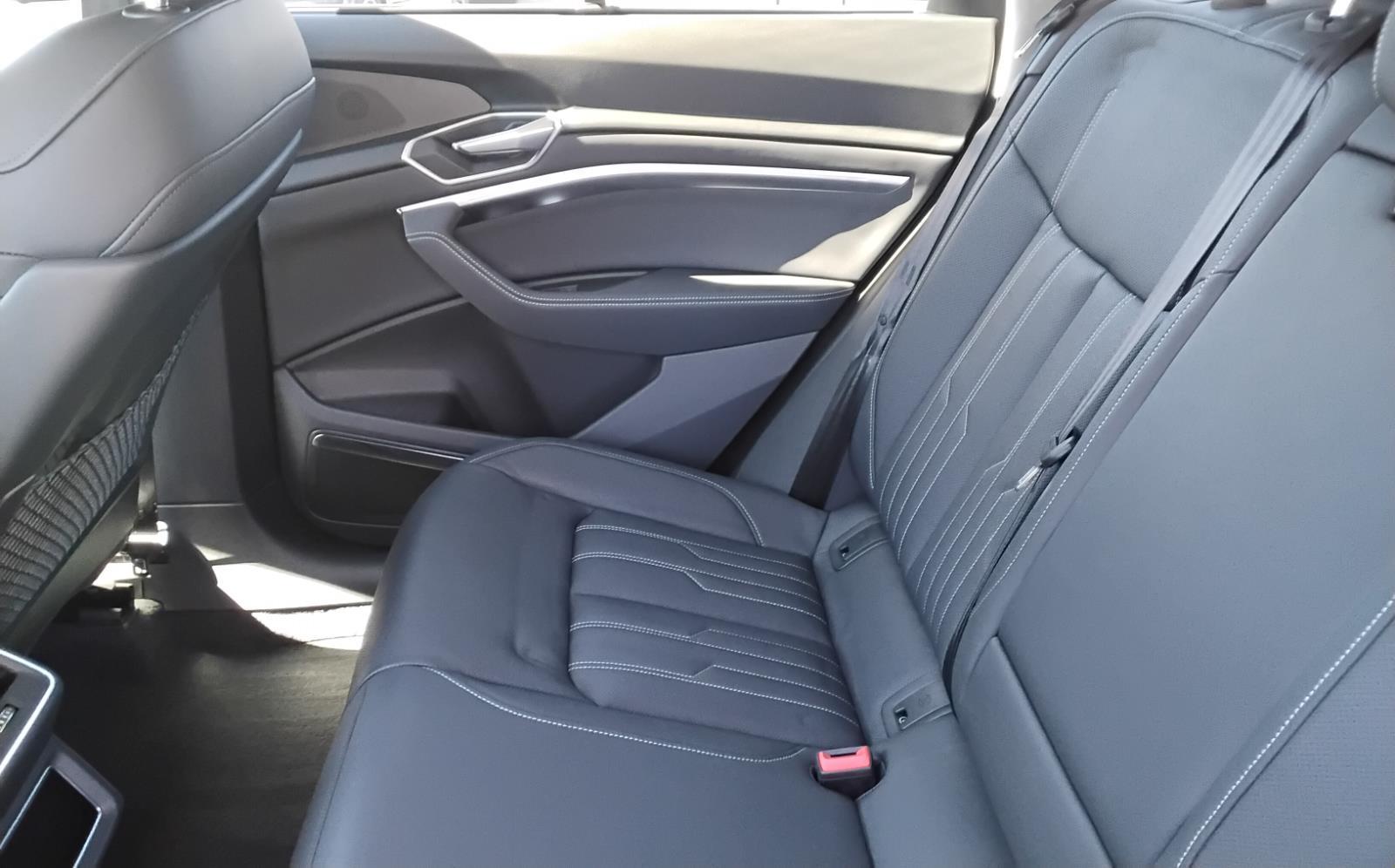 2024 AUDI Q8 E-TRON PREST