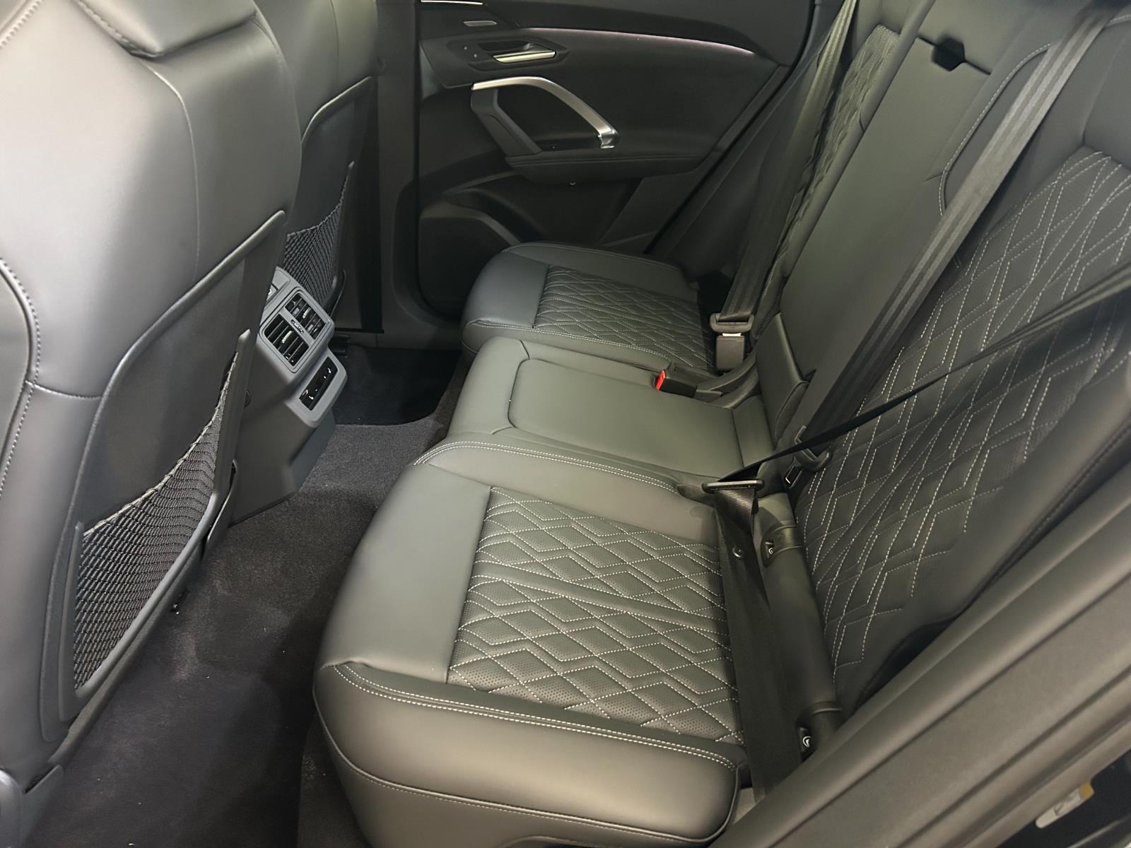 2025 Audi SQ5 Prestige