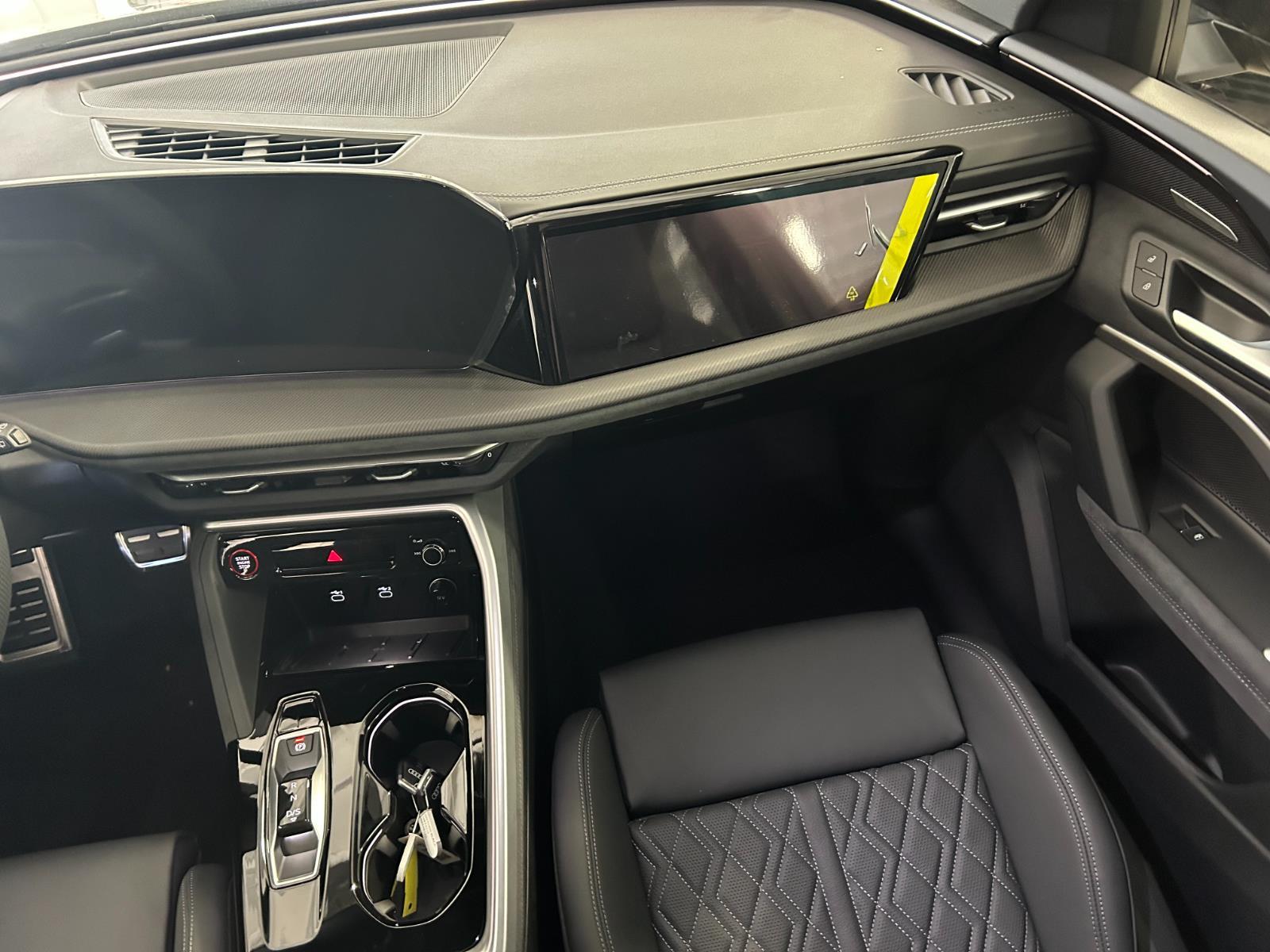 2025 Audi SQ5 Prestige