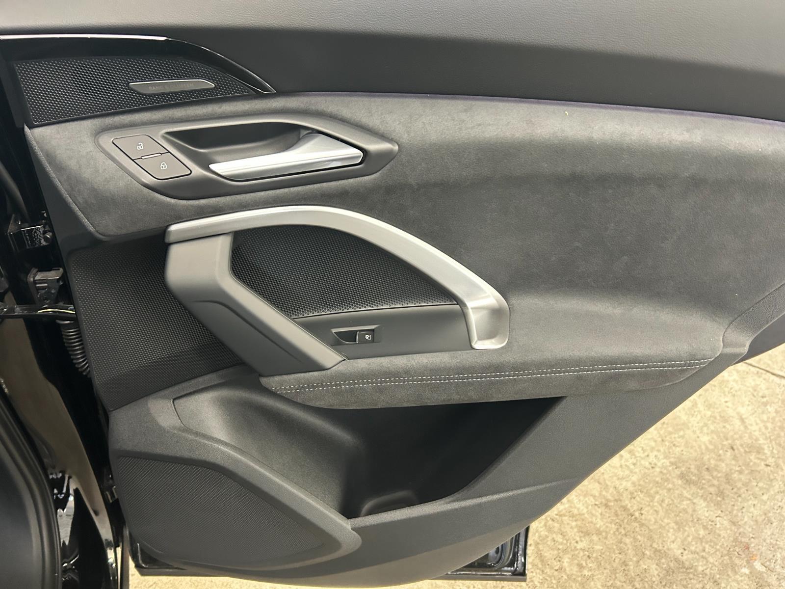 2025 Audi SQ5 Prestige