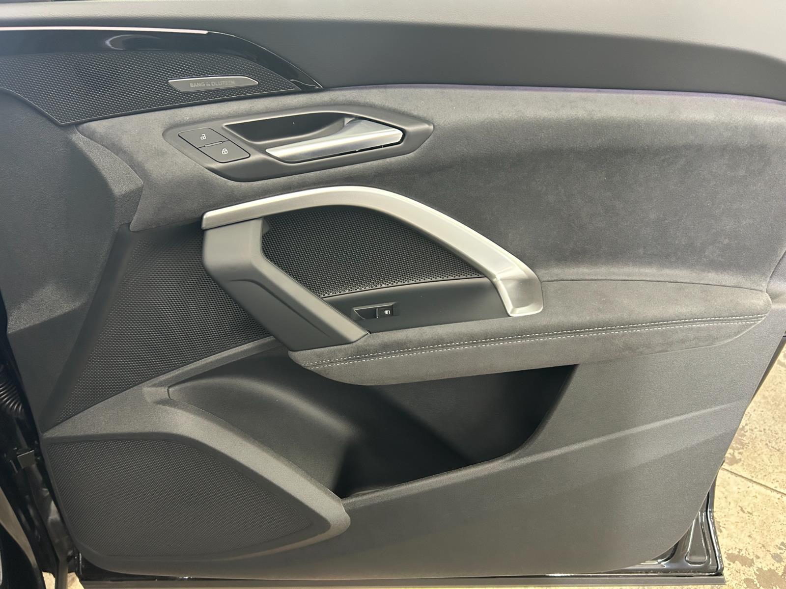 2025 Audi SQ5 Prestige