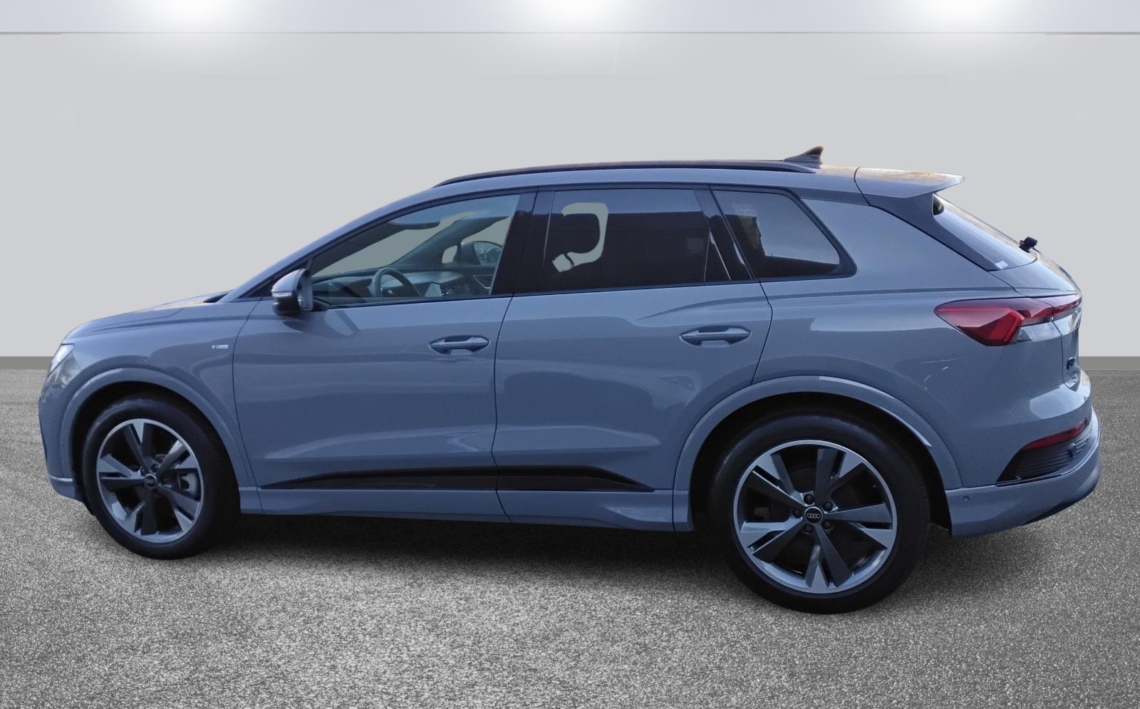 2024 Audi Q4 e-tron Premium Plus