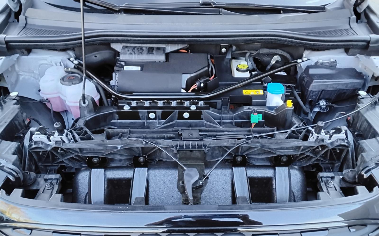 2024 Audi Q4 e-tron Premium Plus