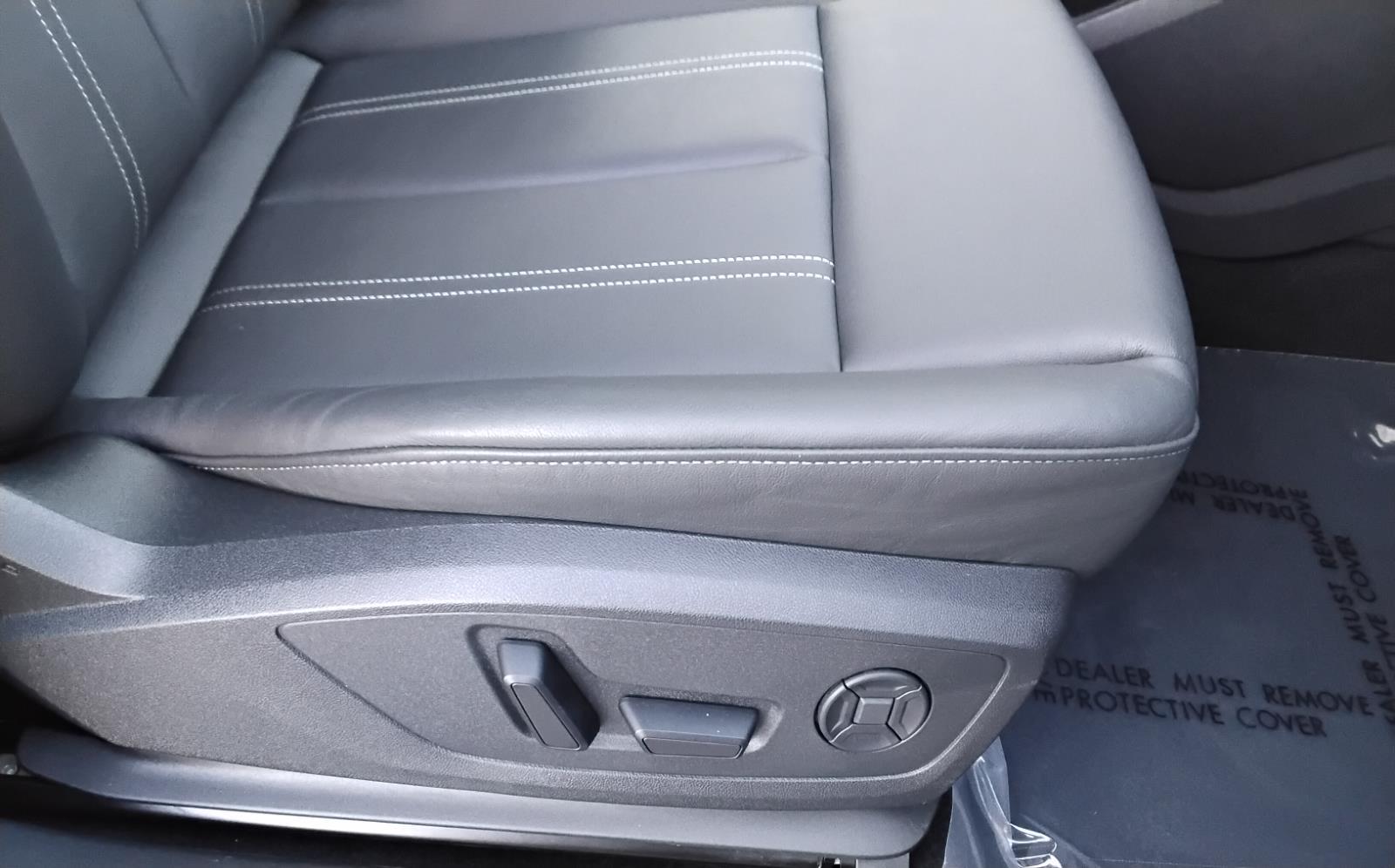 2024 Audi Q4 e-tron Premium Plus