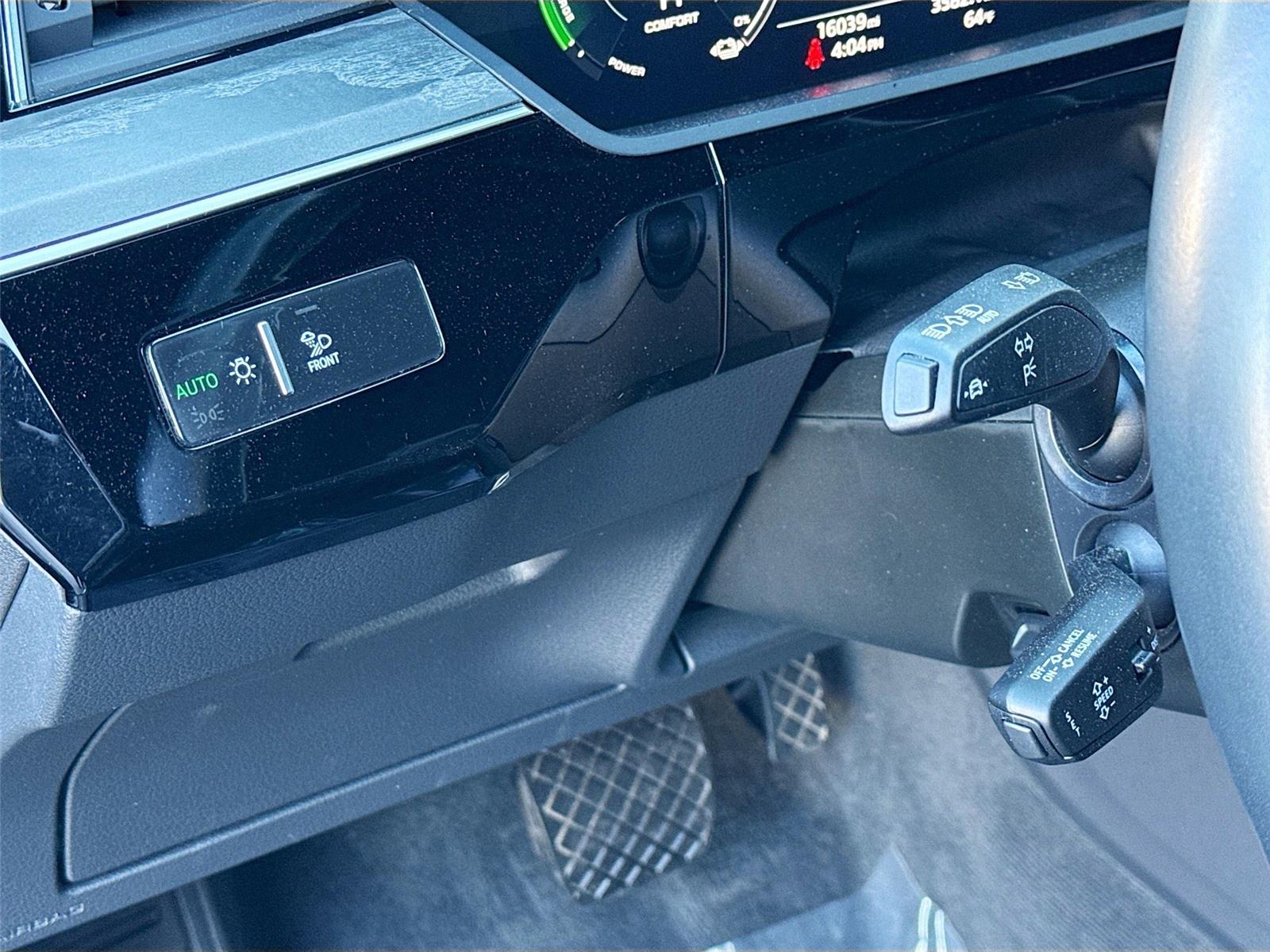 2023 Audi e-tron Sportback S line Premium Plus