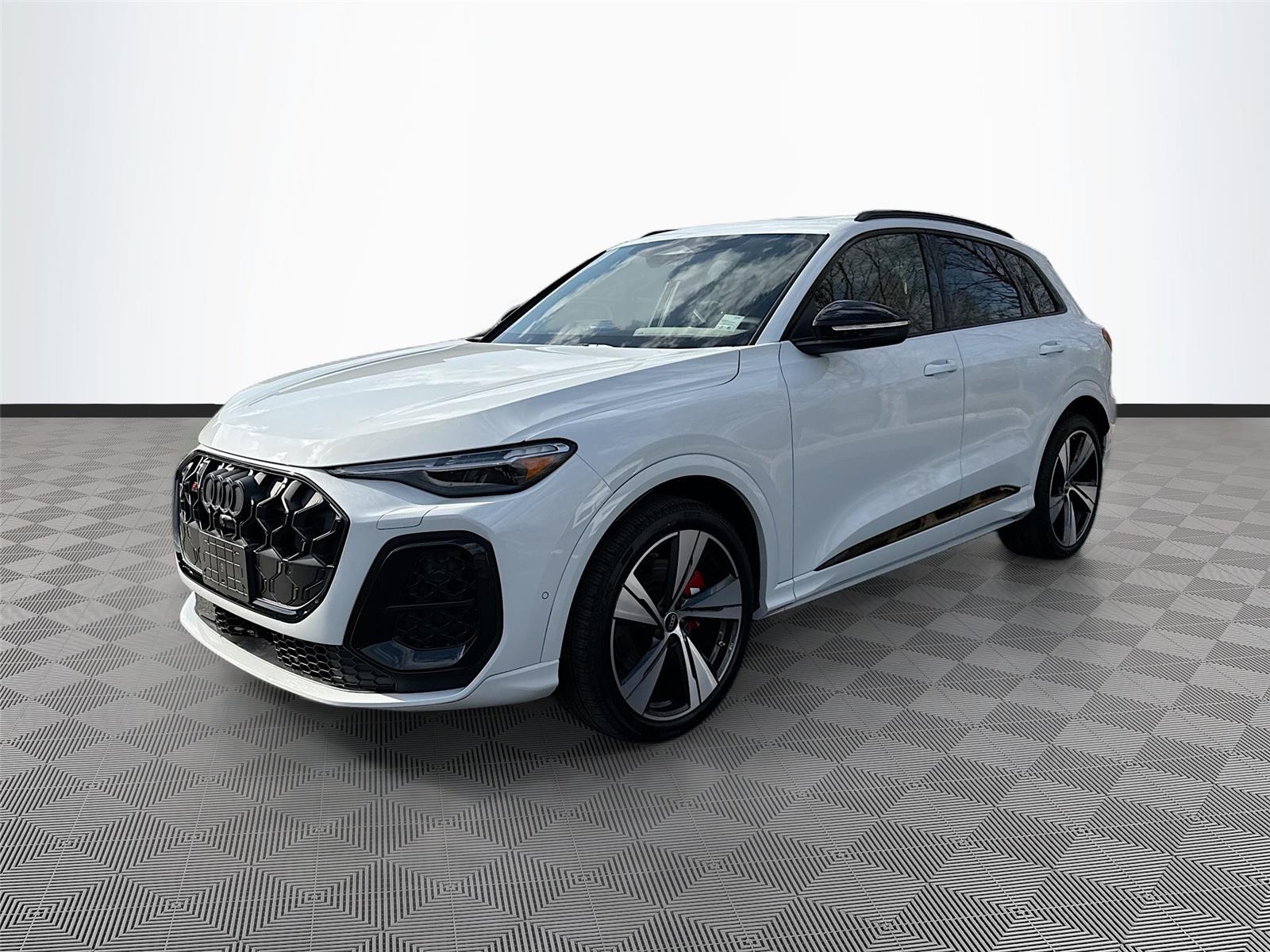 2025 Audi SQ5 Premium Plus