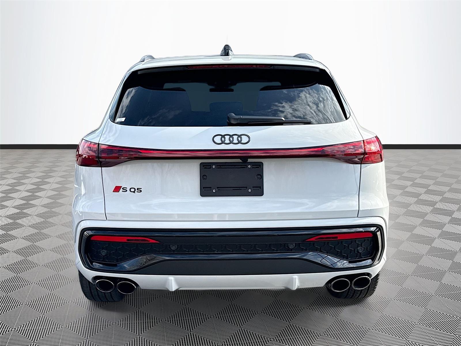 2025 Audi SQ5 Premium Plus