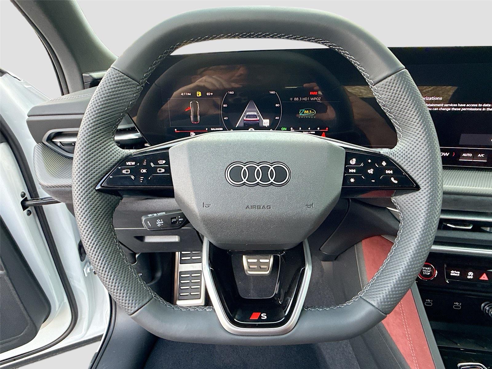 2025 Audi SQ5 Premium Plus