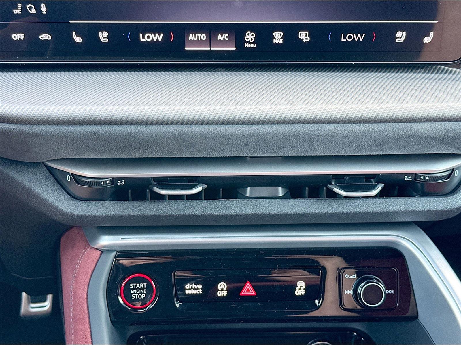 2025 Audi SQ5 Premium Plus