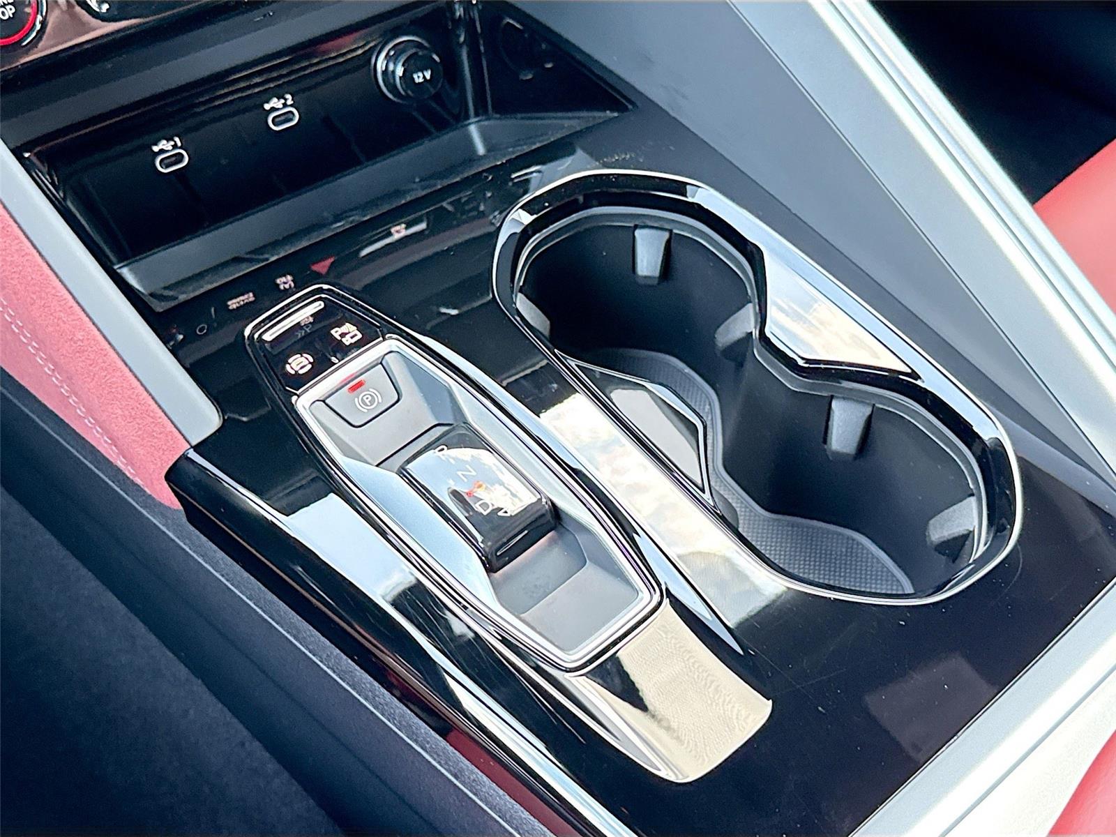 2025 Audi SQ5 Premium Plus