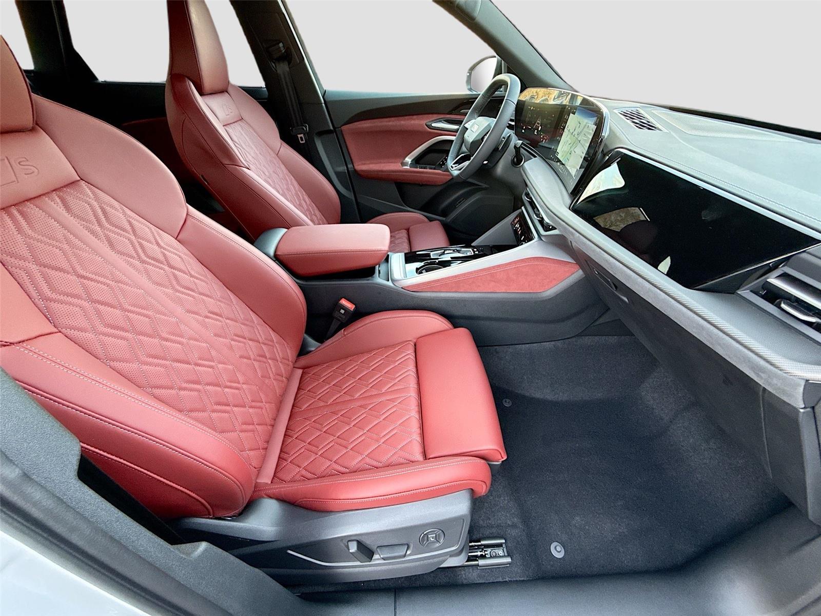 2025 Audi SQ5 Premium Plus