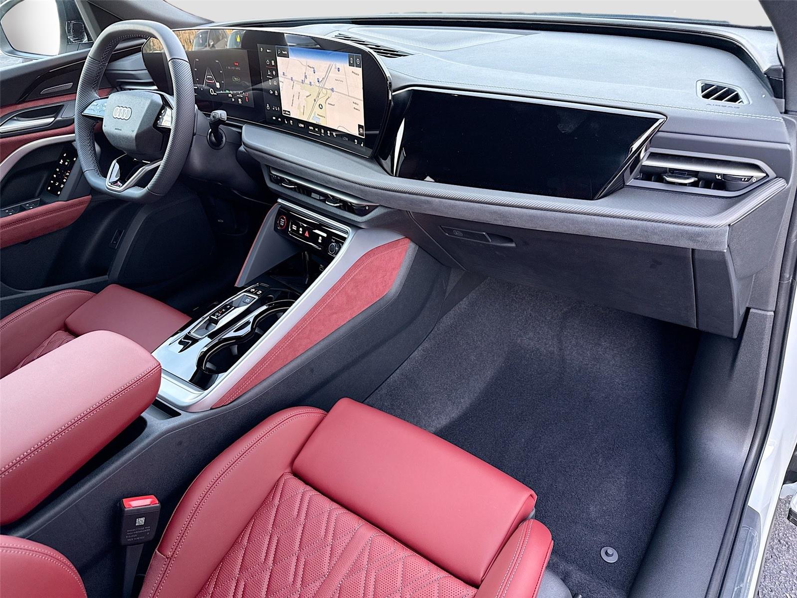 2025 Audi SQ5 Premium Plus