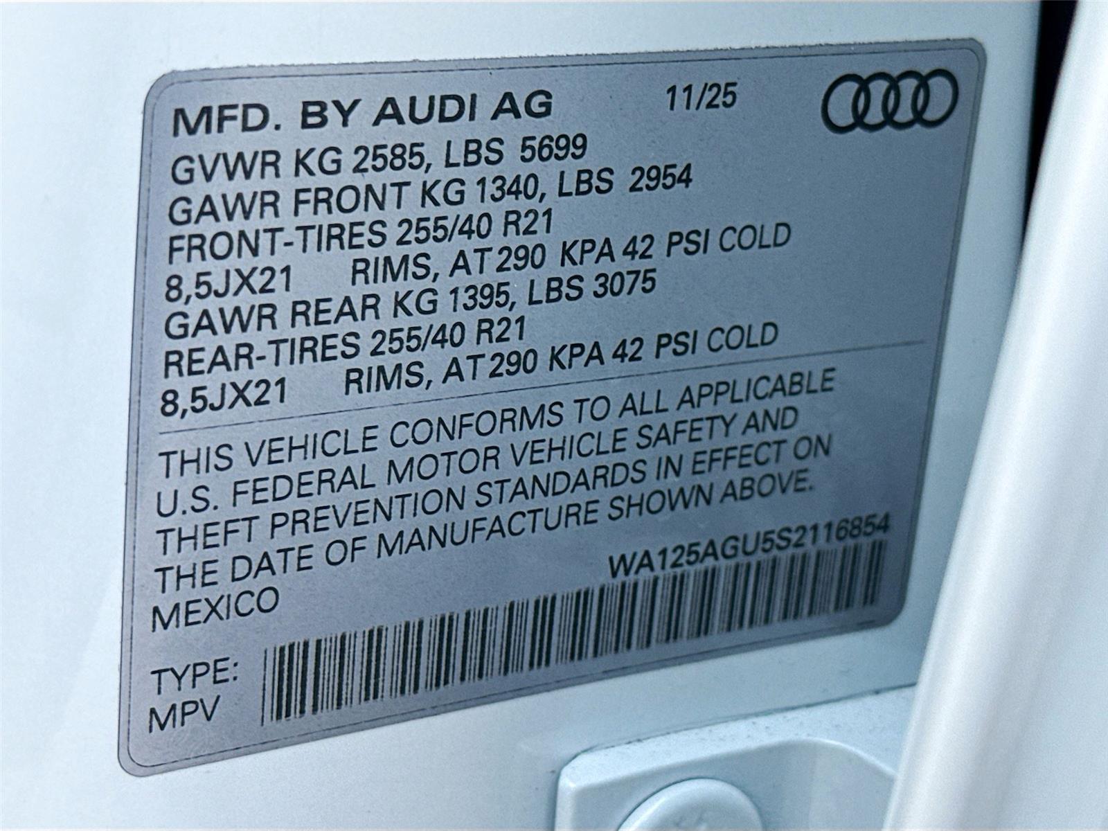 2025 Audi SQ5 Premium Plus