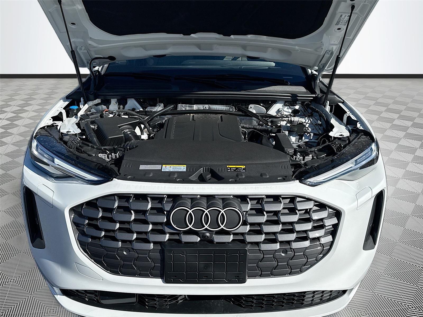 2025 Audi Q5 Premium Plus