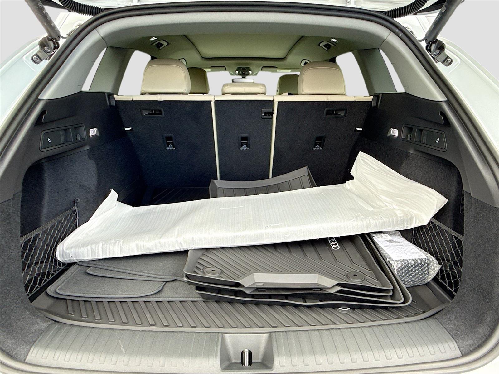 2025 Audi Q6 e-tron Premium