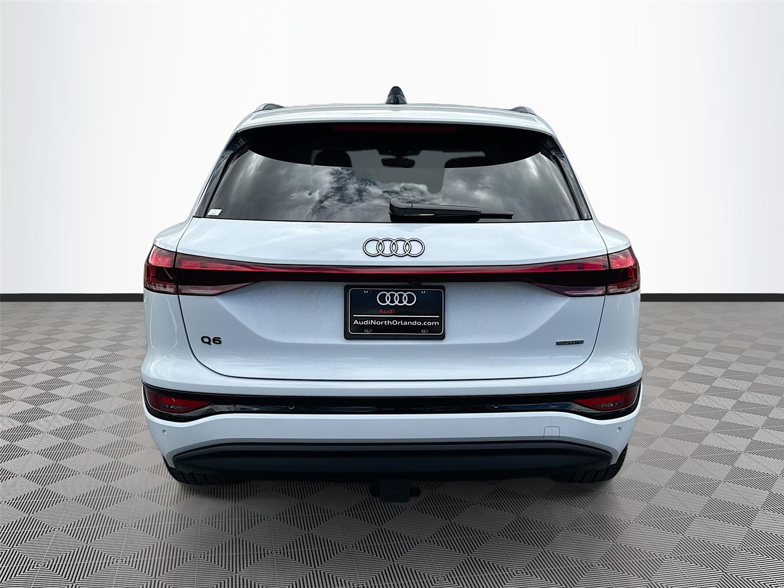 2025 Audi Q6 e-tron Premium
