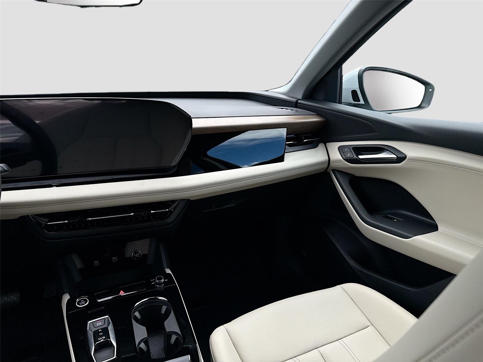 2025 Audi Q6 e-tron Premium