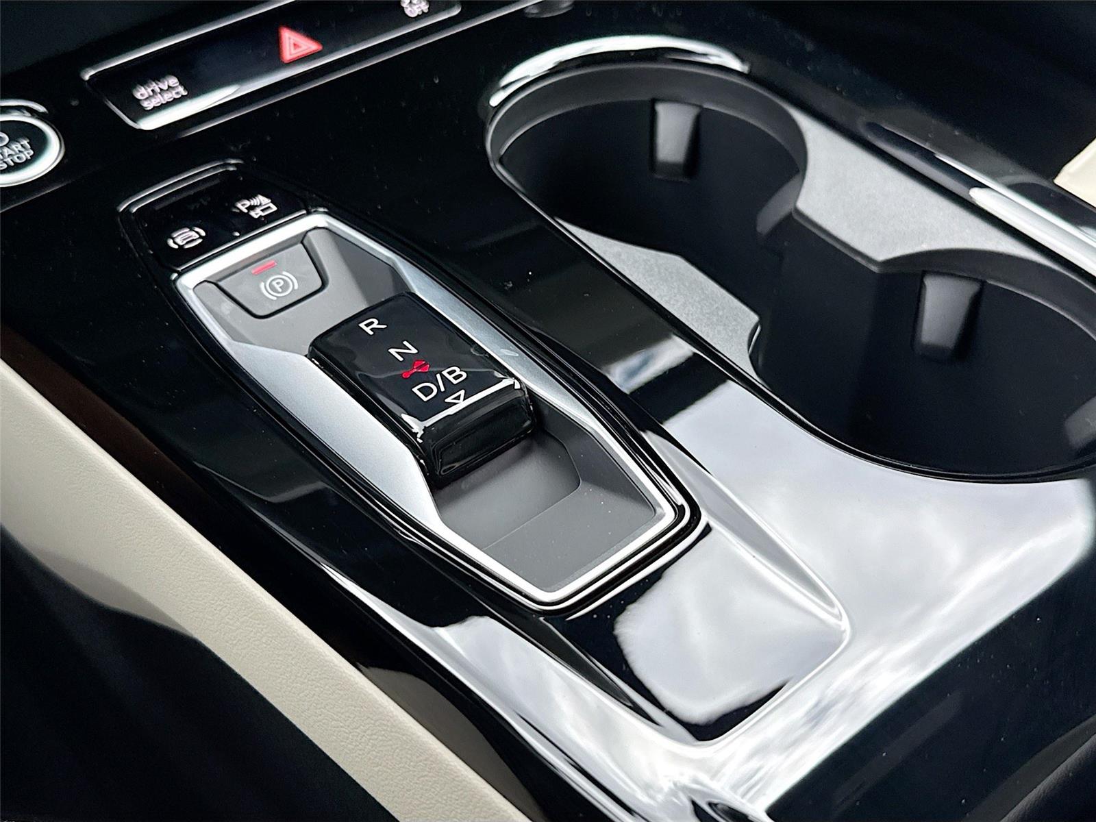 2025 Audi Q6 e-tron Premium