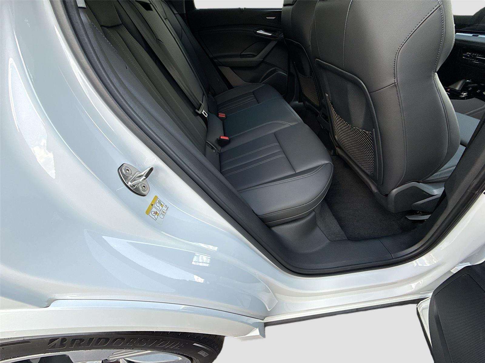 2025 Audi Q6 e-tron Premium Plus