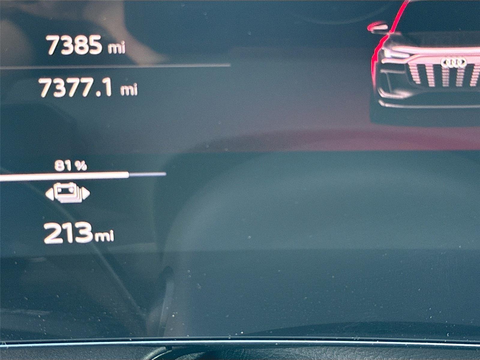 2025 Audi Q6 e-tron Premium Plus