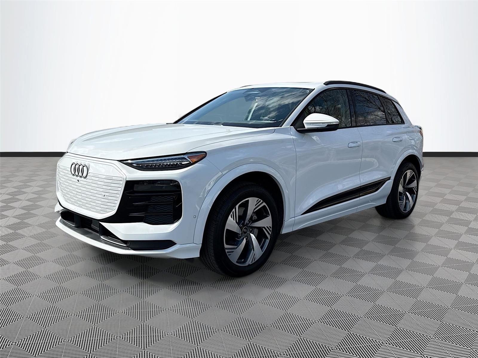 2025 Audi Q6 e-tron Premium Plus
