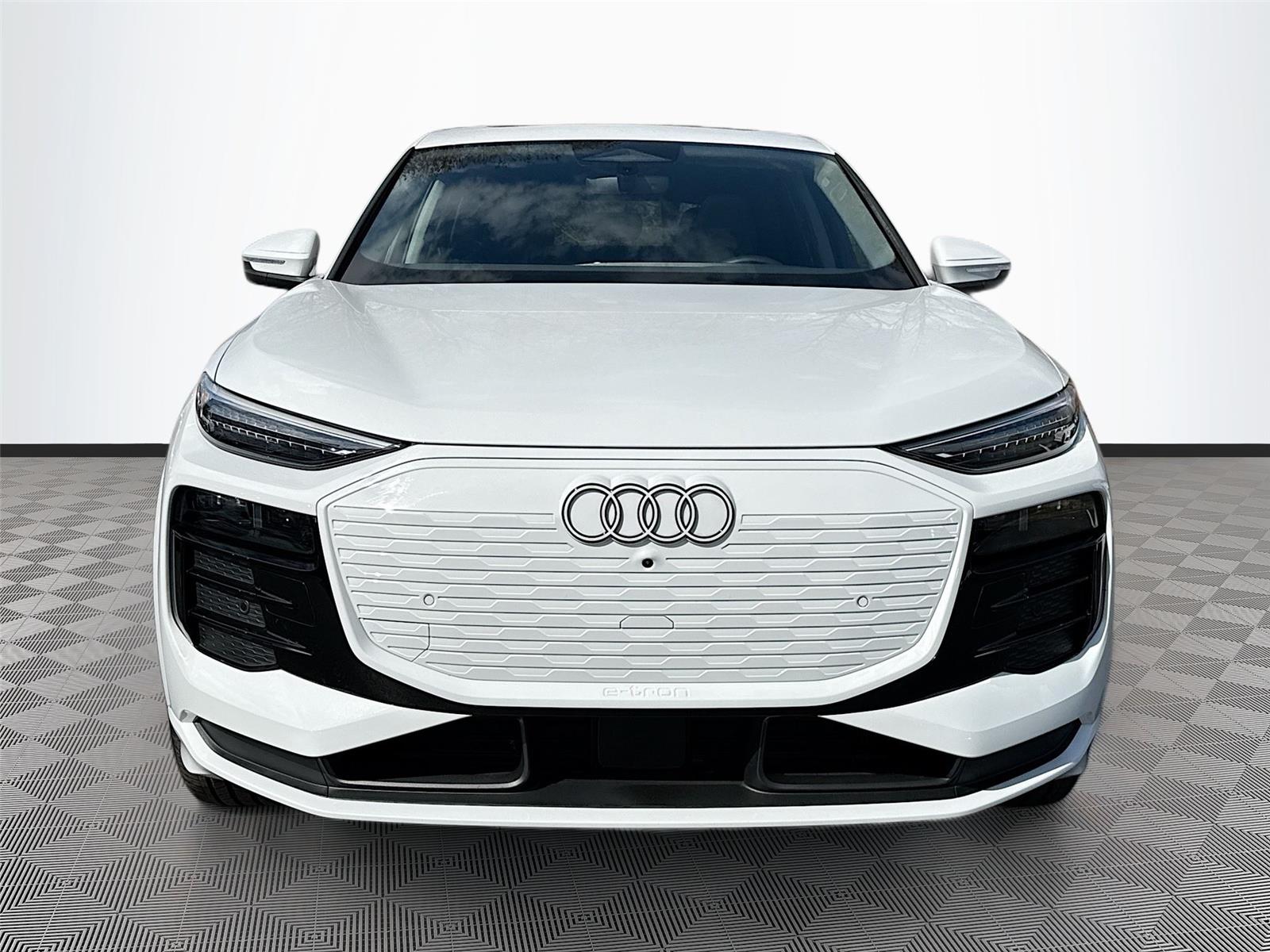 2025 Audi Q6 e-tron Premium Plus