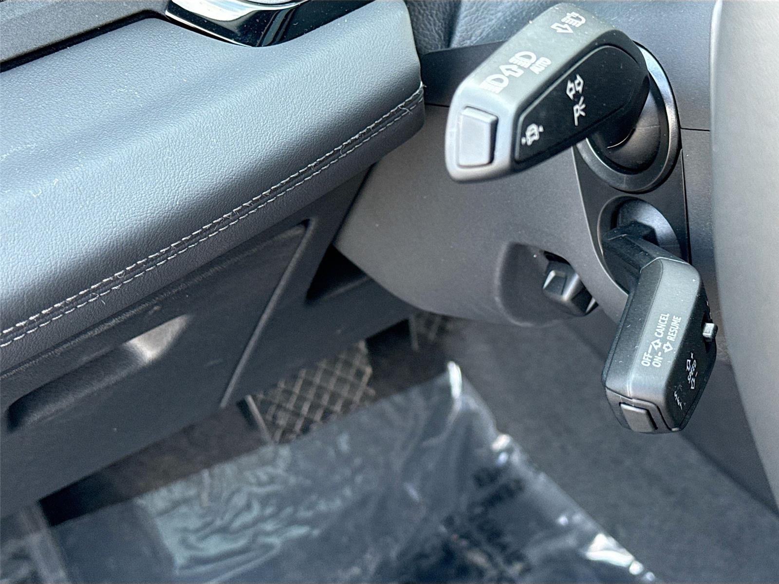 2025 Audi Q6 e-tron Premium Plus